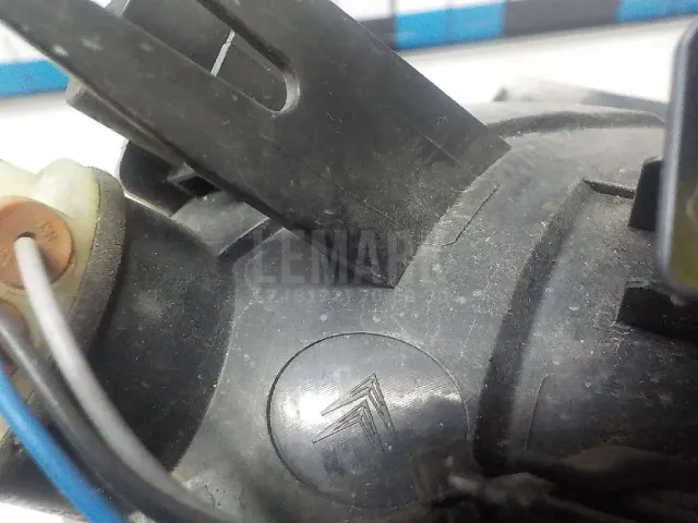 Фонарь задний в бампер правый для  Fiat Stilo 2002-2010