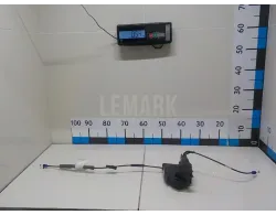 Замок двери передней правой