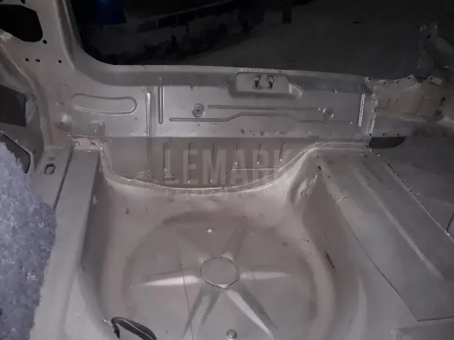 Панель задняя для  Citroen C4 2004-2011