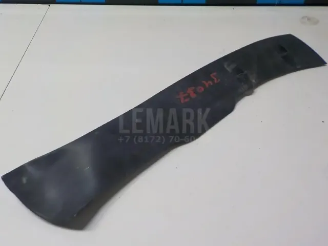 Щиток фонаря для  BMW 3-serie F30/F31/F80 2011-2020