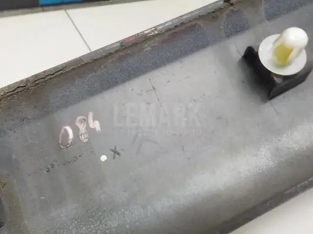 Молдинг задней правой двери