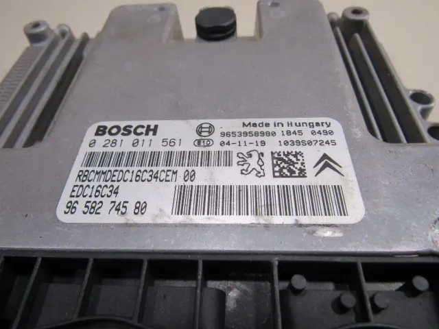 Блок управления двигателем для  Ford C-MAX 2003-2010