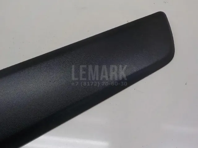 Молдинг передней правой двери для  Chrysler Grand Voyager/Grand Caravan (RT) 2007-2020