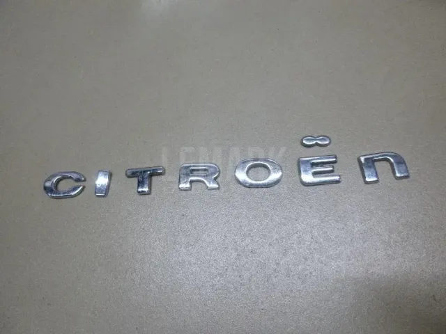 Эмблема для  Chrysler Sebring 2006-2010