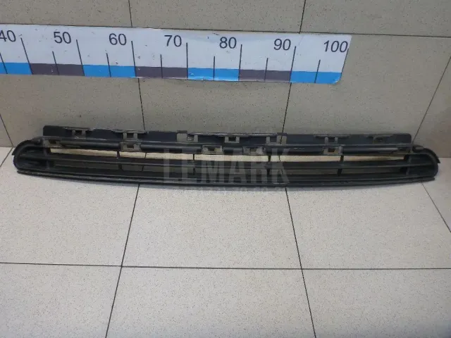 Решетка в бампер центральная для  Haval H9 2014-2024