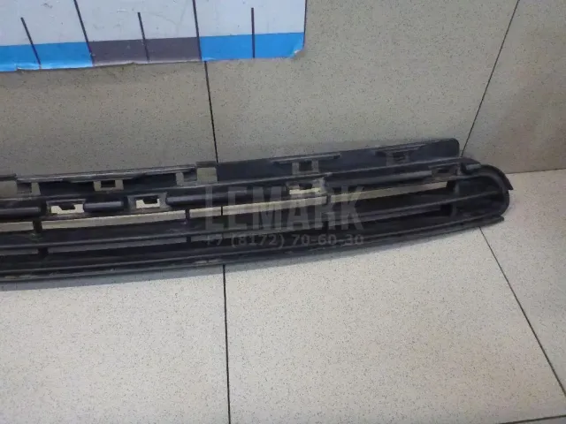 Решетка в бампер центральная для  Haval H9 2014-2024