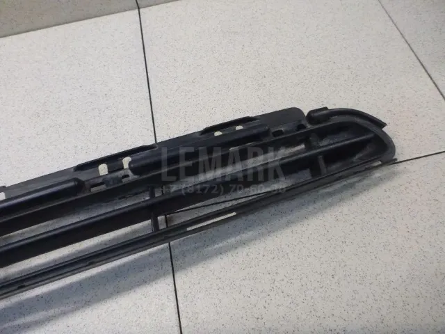 Решетка в бампер центральная для  Haval H9 2014-2024