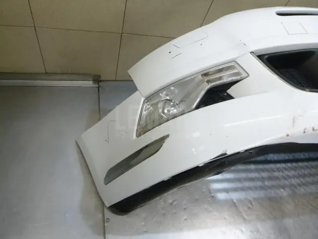 Бампер передний для  Citroen C8 2002-2014