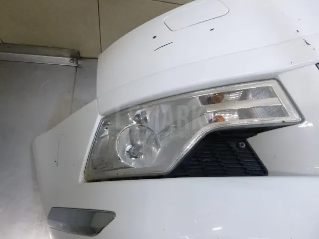 Бампер передний для  Citroen C8 2002-2014