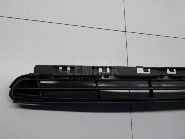 Решетка в бампер центральная для  Haval H9 2014-2024