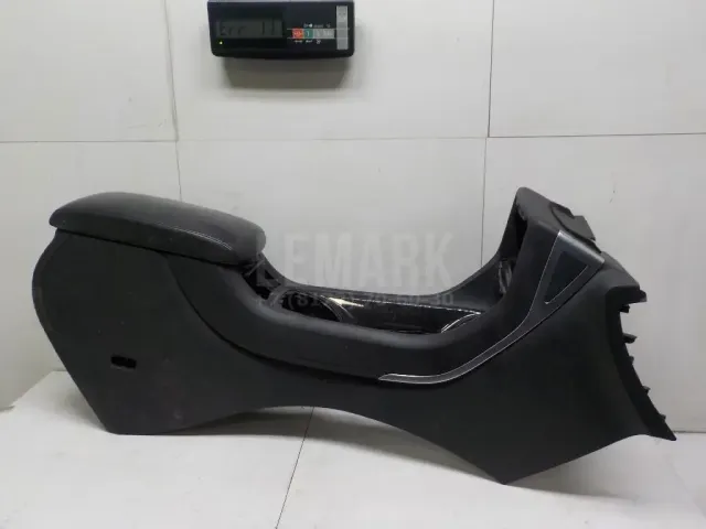 Консоль для  BMW X1 F48 2014-2022