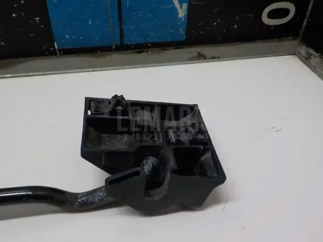 Держатель капота для  Fiat Stilo 2002-2010