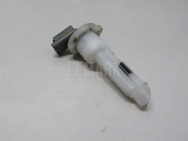 Датчик уровня в бачок омывателя для  HOWO