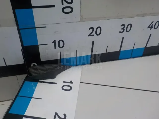 Накладка переднего бампера