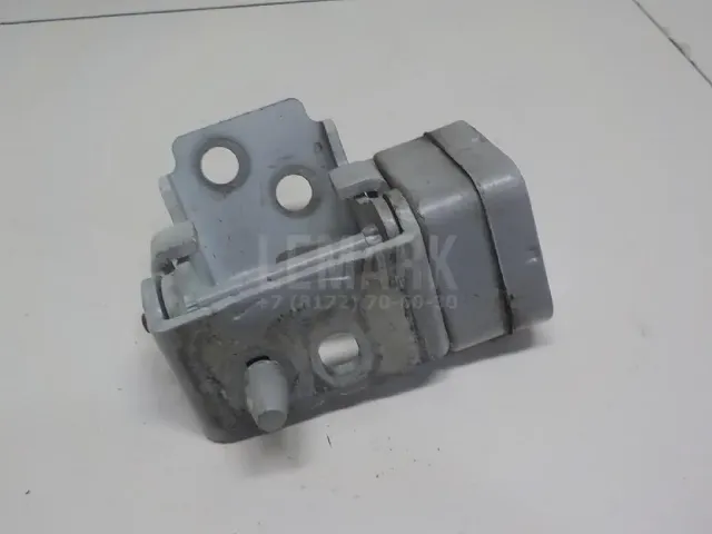 Петля двери для  GM Buick Rendezvous 2001-2007