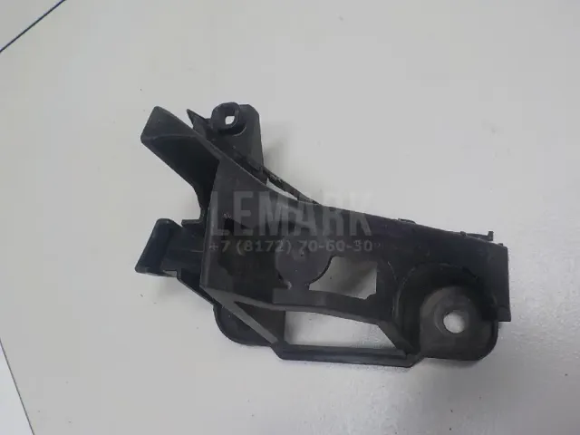Кронштейн заднего бампера правый для  Ford Fusion 2002-2012