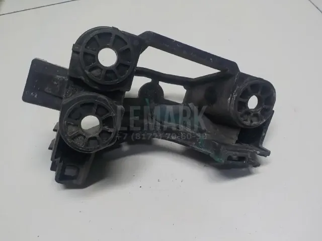 Кронштейн заднего бампера правый для  Ford Fusion 2002-2012