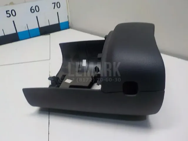 Кожух рулевой колонки для  GM Pontiac Vibe 2002-2007