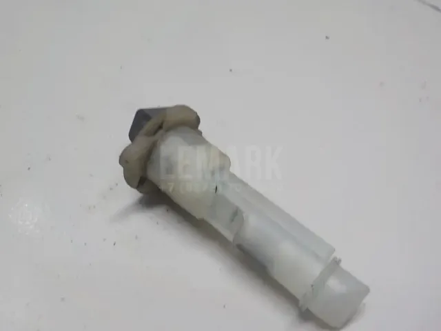 Датчик уровня в бачок омывателя для  HOWO