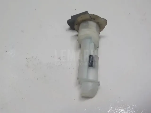 Датчик уровня в бачок омывателя для  HOWO