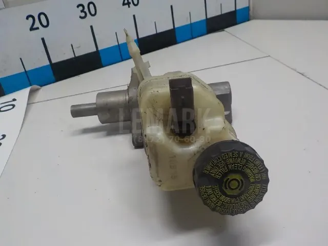 Цилиндр тормозной главный