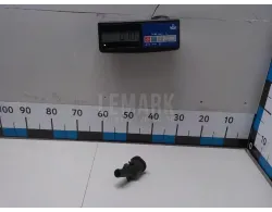 Горловина маслозаливная