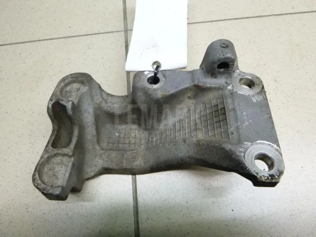 Кронштейн двигателя для  Dongfeng H30 Cross 2014-2018