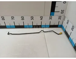 Держатель капота