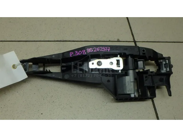 Кронштейн ручки для  Ford Focus II 2008-2011