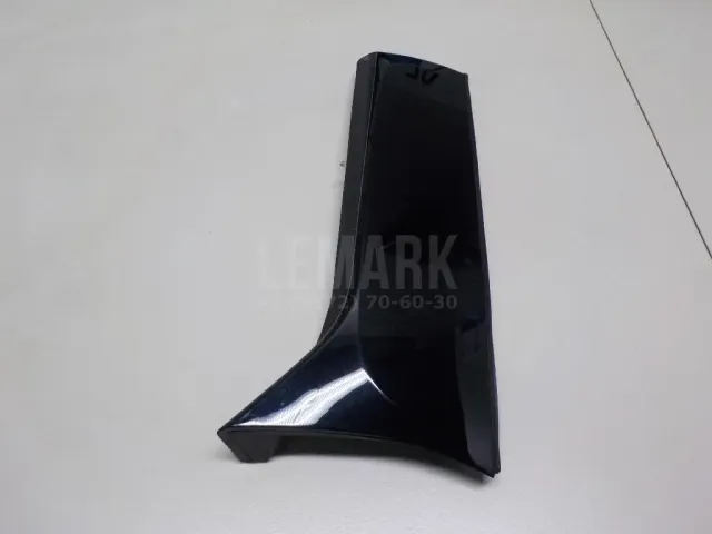 Накладка двери багажника для  Ford Mondeo III 2000-2007