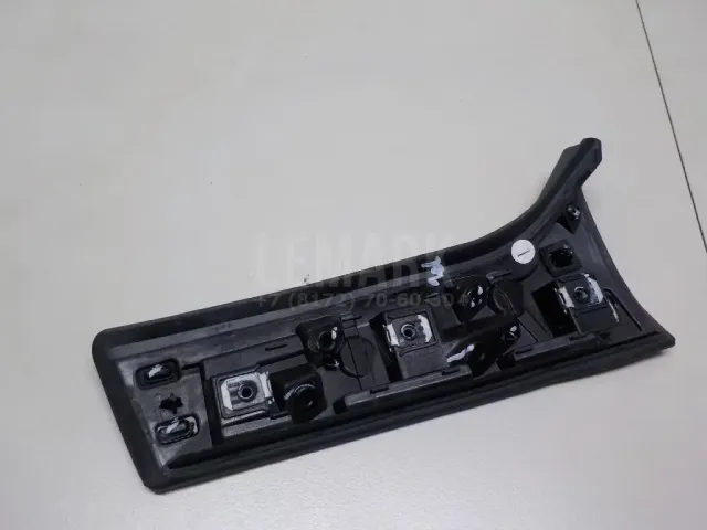 Накладка двери багажника для  Ford Mondeo III 2000-2007