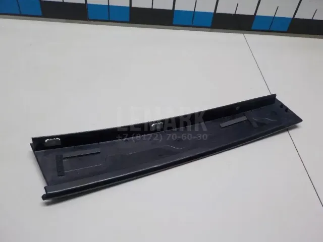 Накладка двери передней правой для  BMW 7-serie E65/E66 2001-2008
