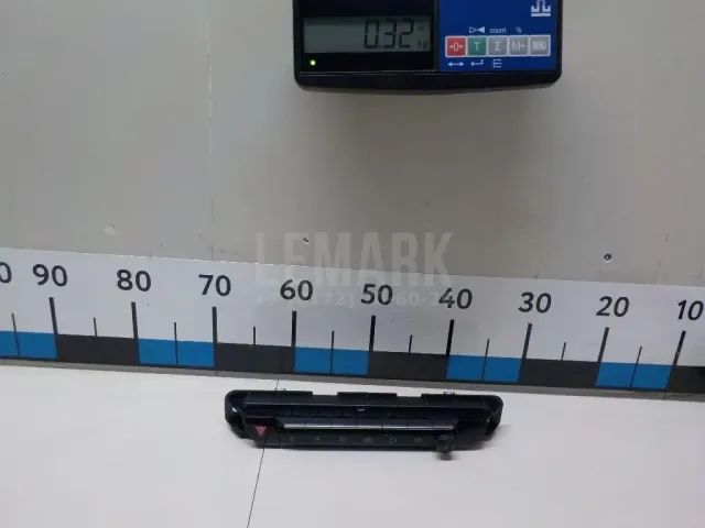 Блок управления климатической установкой для  Dongfeng DFL3251 2007