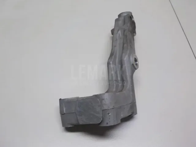 Кронштейн передней балки для  Ford Fusion 2002-2012