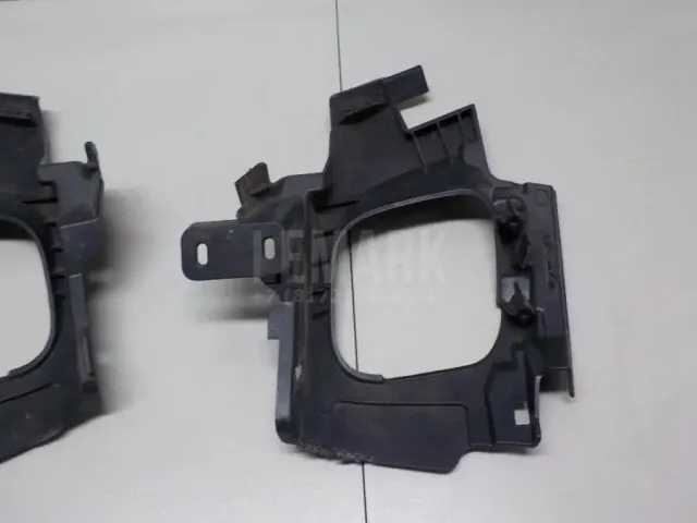 Кронштейн заднего бампера для  Ford C-MAX 2003-2010