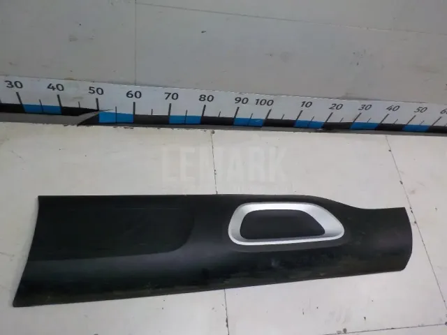 Накладка двери передней правой для  BMW 5-serie F10/F11 2009-2016