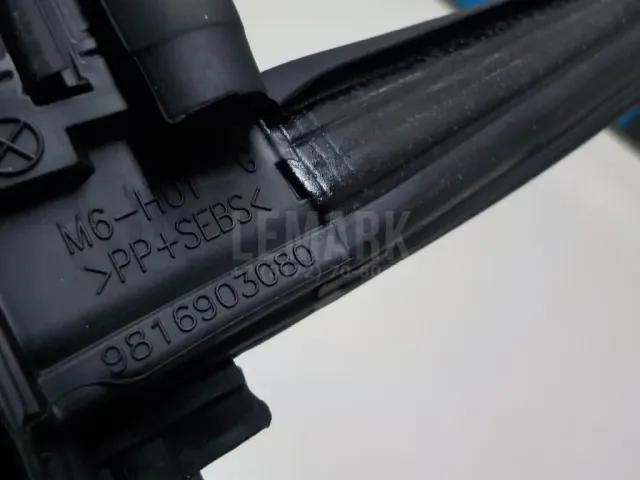 Уплотнитель стекла двери для  Daewoo Matiz (M100/M150) 1998-2015
