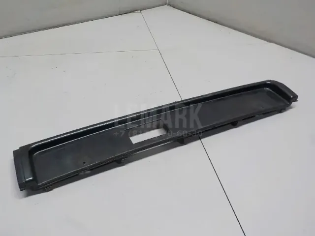 Накладка переднего бампера центральная для  Audi A4 [B6] 2000-2004