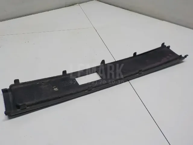 Накладка переднего бампера центральная для  Audi A4 [B6] 2000-2004