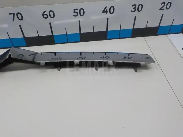 Накладка на решетку радиатора
