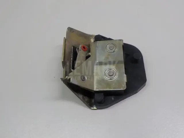 Замок двери задней правой для  GM Pontiac Grand AM 1992-1998