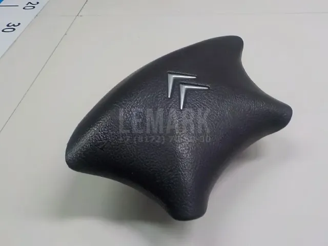Подушка безопасности в рулевое колесо для  Chevrolet Avalanche 2001-2006