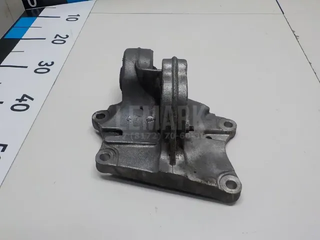 Кронштейн двигателя правый для  DAF CF 2001-2013