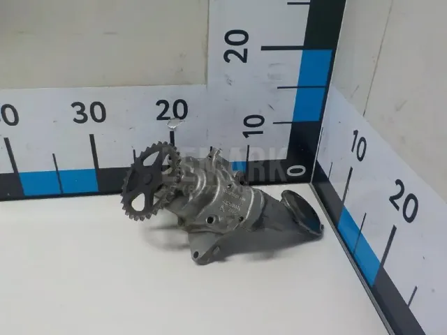 Насос масляный