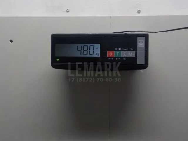Усилитель заднего бампера