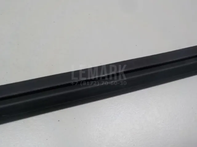 Накладка стекла заднего левого для  BMW 3-serie F30/F31/F80 2011-2020