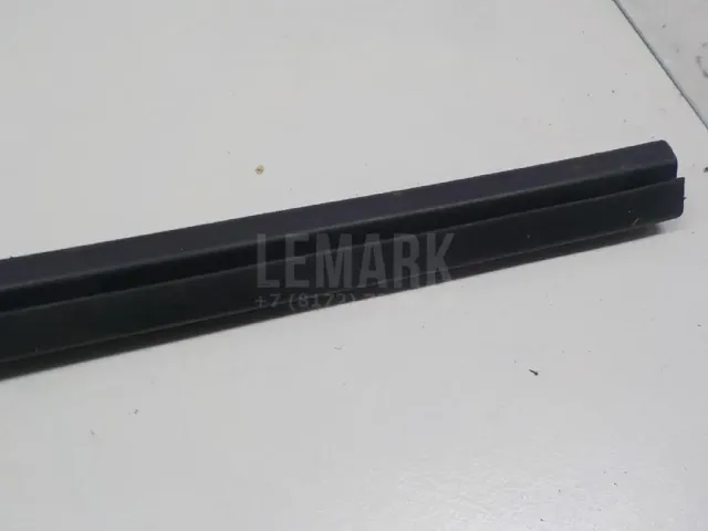 Накладка стекла заднего правого для  Fiat Croma 2005-2010