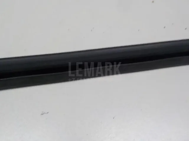 Накладка стекла заднего правого для  Fiat Croma 2005-2010