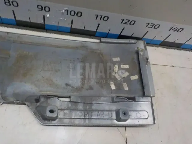Крыло заднее правое для  Cadillac Escalade II 2000-2006