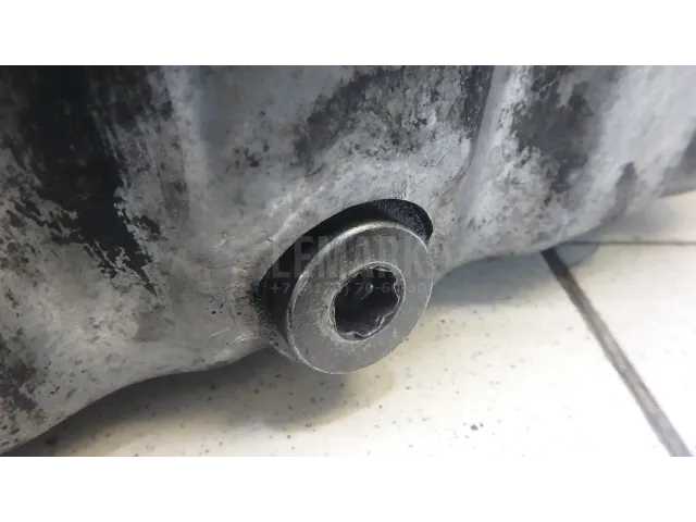 Поддон масляный двигателя для  Ford C-MAX 2003-2010